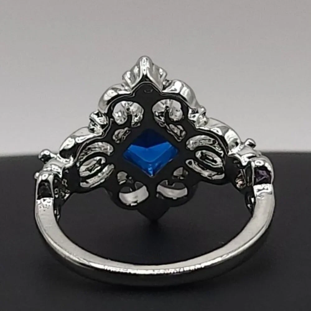 2/$15 Vintage-Inspired‎ Blue Crystal Filigree Ring Size 6